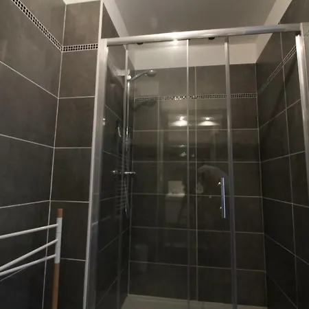 - Opaline Liberation 2 Chambres Apartmán *